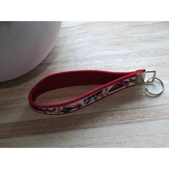 Farm‎ Keychain Wristlet Handmade Fabric Key FOB Cow Chicken Tractor Barn Farmer - Picture 4 of 6